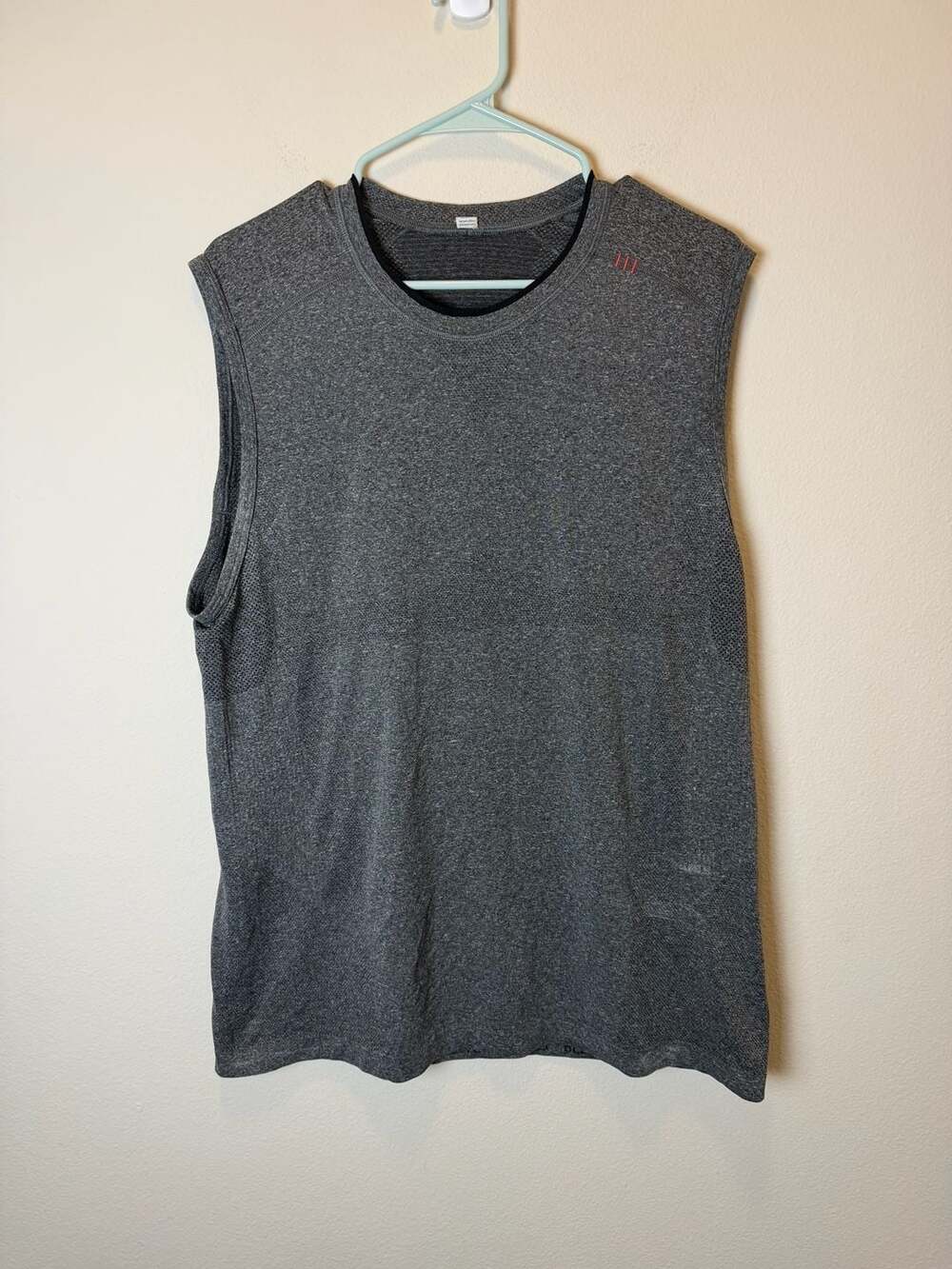 Lululemon Metal Vent Tech Tank Size L Gray Athletic Sleeveless